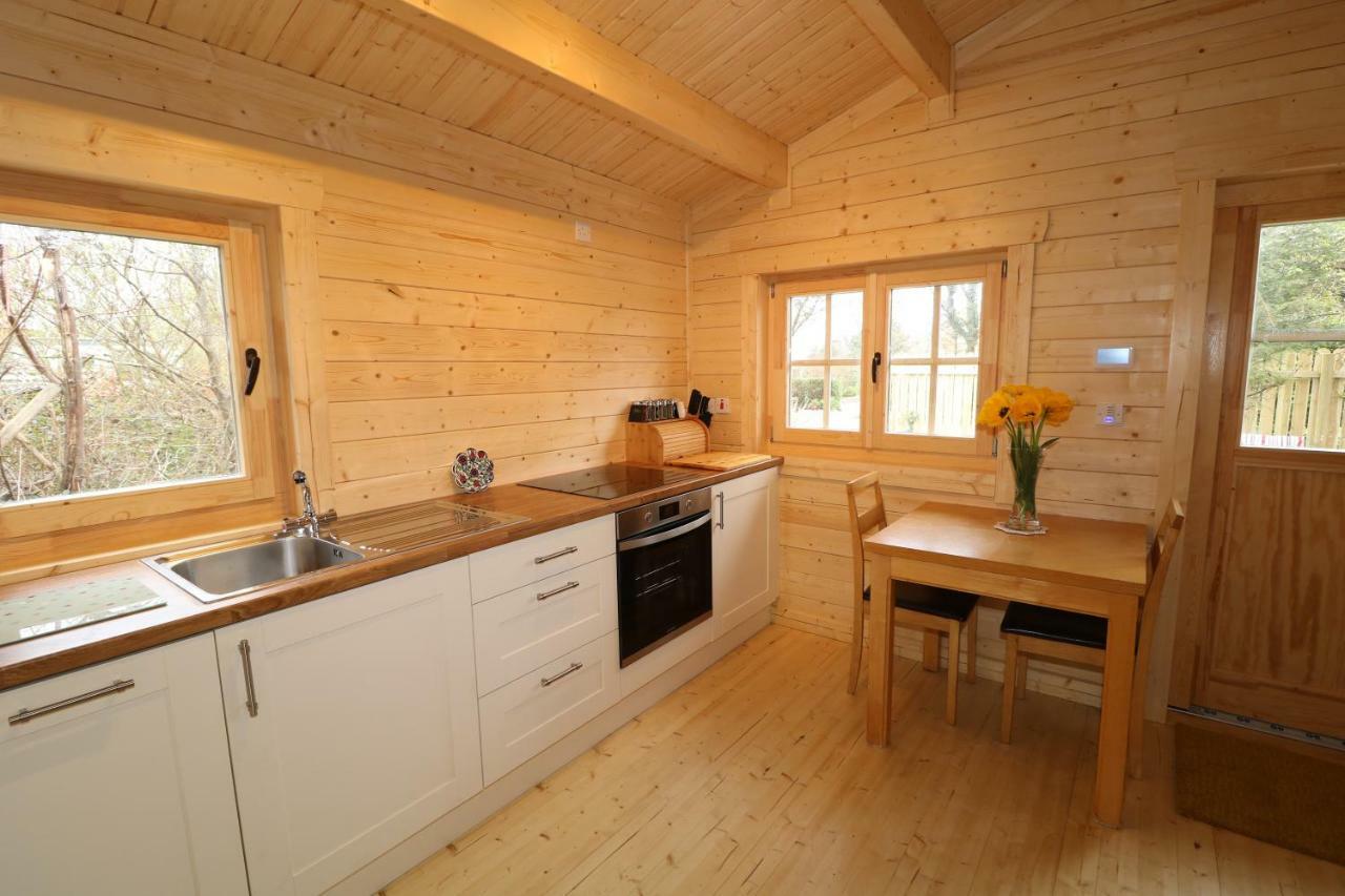 Inisean Lodge Log Cabin -Part Of Inisean B&B Dungloe Exterior foto